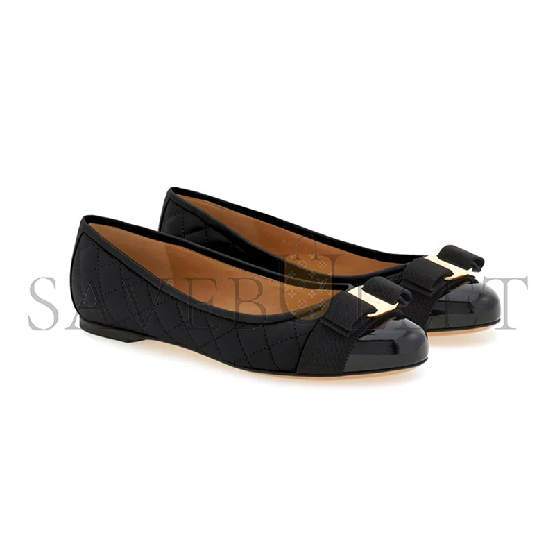 FERRAGAMO VARINA BALLET FLAT 01M831 672100 FERRAGAMO VARINA BALLET FLAT 01M831 672100